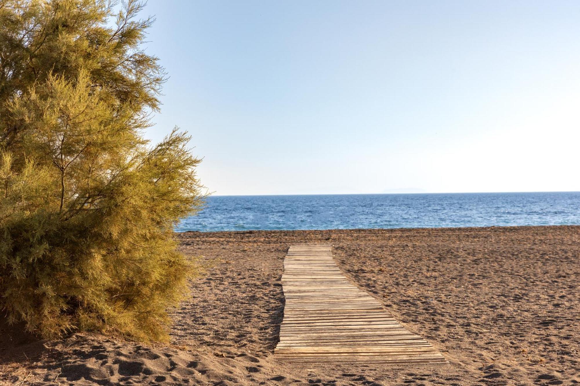 מונוליתוס Scorpios Beach מראה חיצוני תמונה